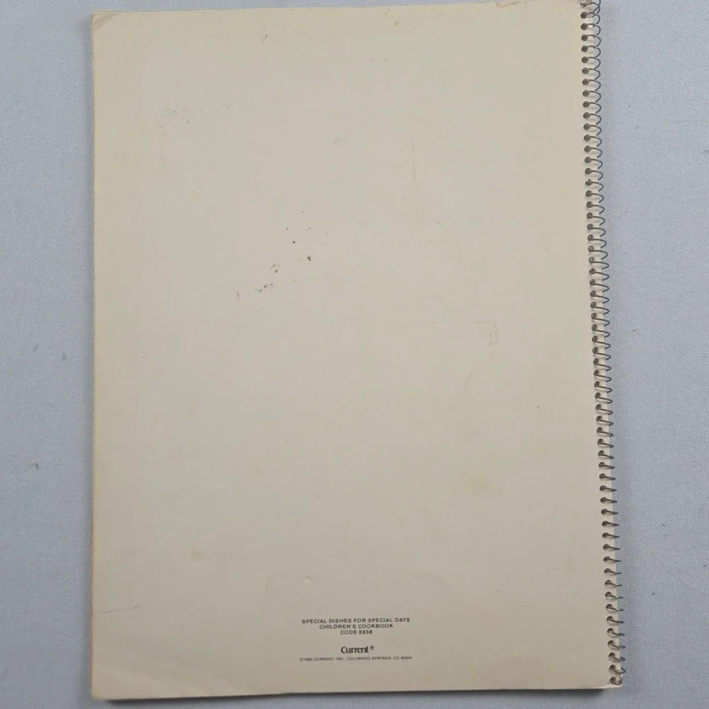 Vintage 1980 Special Dishes for Special Days Children's Cookbook Recipe Holiday